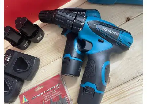 KIT VALIGETTA AVVITATORE + TRAPANO SENZA FILI A BATTERIA