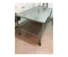 Tavoli in acciaio inox varie misure