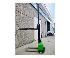 CARRELLI AUTOCARICANTI ELETTRICI DA 800 E 1300 mm