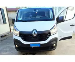 RENAULT TRAFIC FULL OPTIONAL  (motore nuovo)