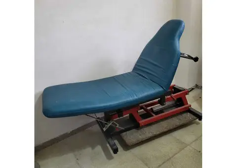 Il lettino ergonomico per visite - 1/4