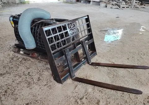 Minipala gomma JCB - 5/7