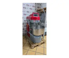 IMPASTATRICE SPIRALE 60 KG 2 motori e inversione