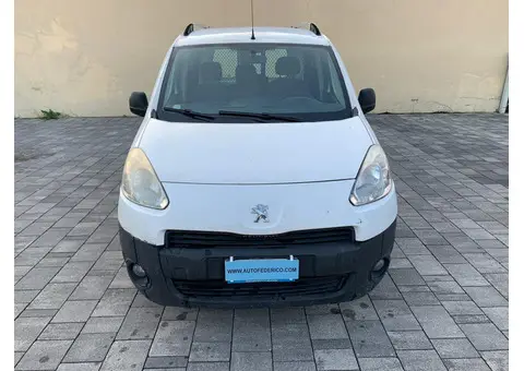 Peugeot Partner 1.6 Hdi Automatico Furgone 3 posti - 2/10