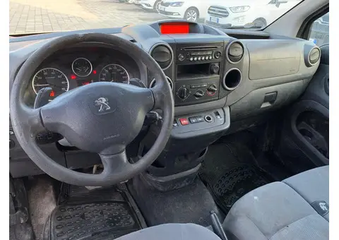 Peugeot Partner 1.6 Hdi Automatico Furgone 3 posti - 6/10