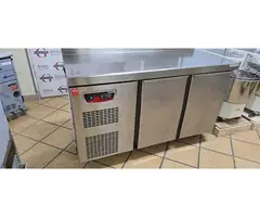 TAVOLO FRIGO 2 PORTE INOX VENTILATO usato