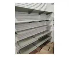 ARREDAMENTO COMPLETO PER NEGOZIO