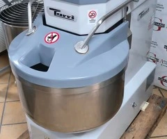IMPASTATRICE SPIRALE 80 KG di impasto marca TURRI