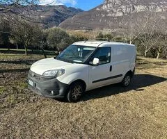 Autocarro Fiat Doblò